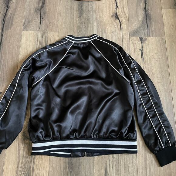 WD NY Satin Bomber Style Jacket Size Large Black White Trim Y2K - Picture 8 of 8